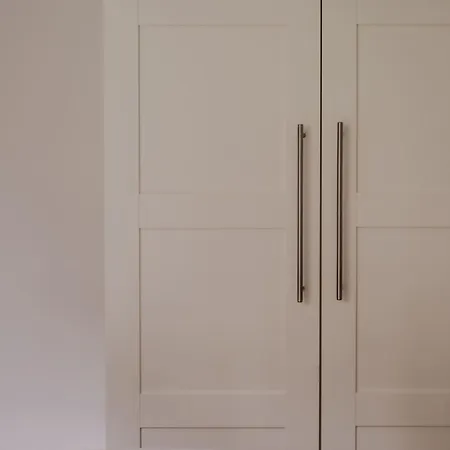 Spacious 2br In Heart Of