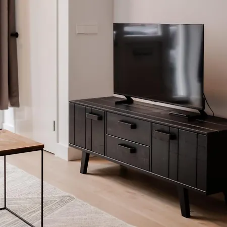 Spacious 2br In Heart Of 아파트 쉬담