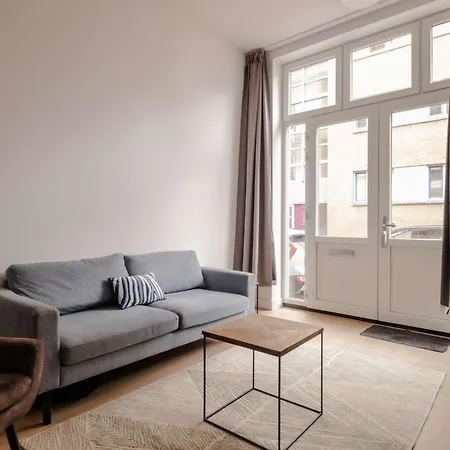 Spacious 2br In Heart Of * 쉬담
