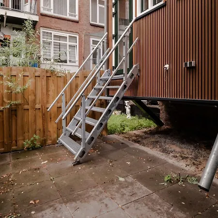 아파트 Spacious 2br In Heart Of *