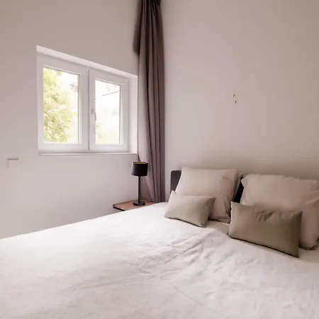 Apartment Spacious 2br In Heart Of Schiedam